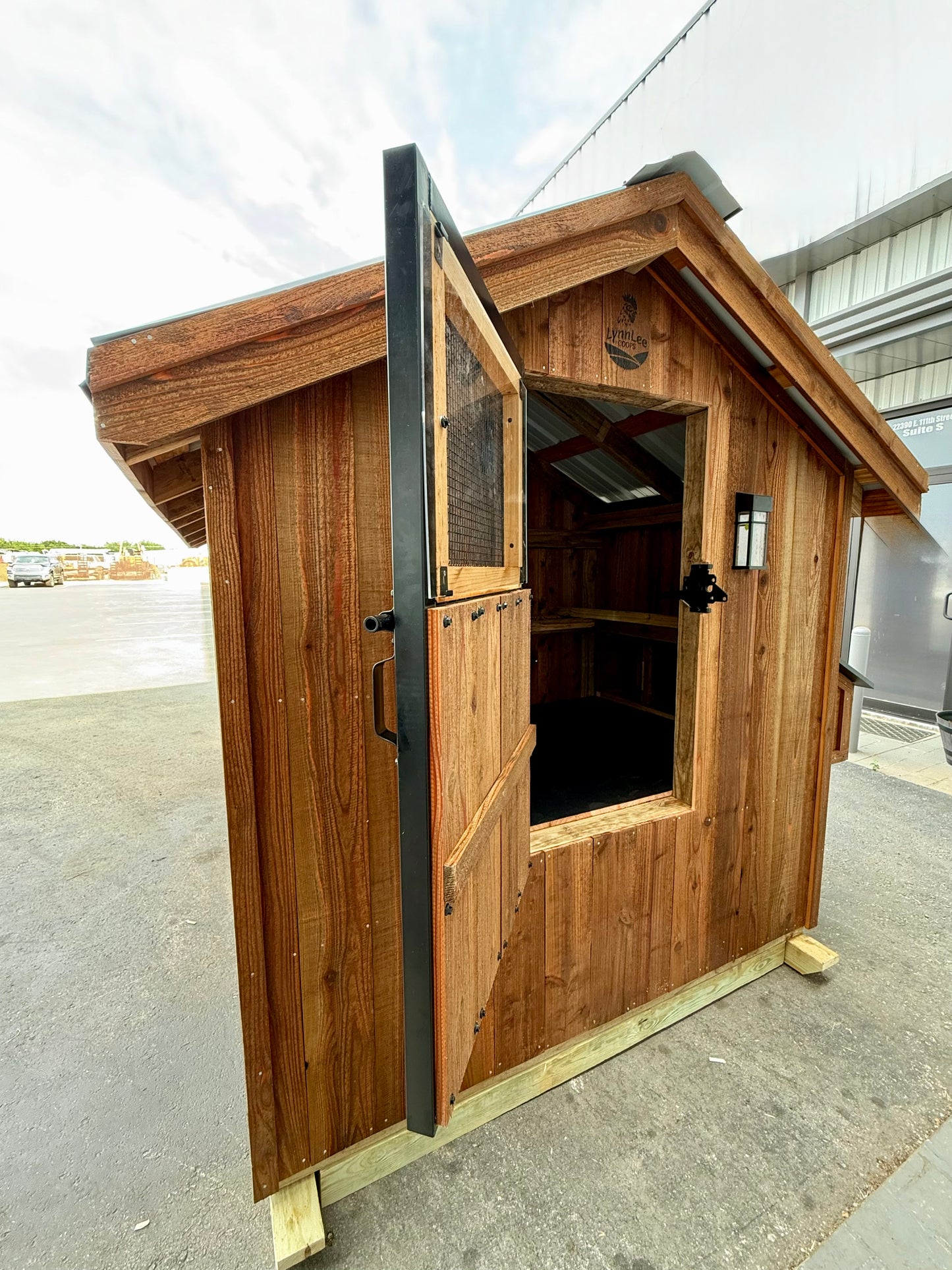 Pioneer Raised Floor